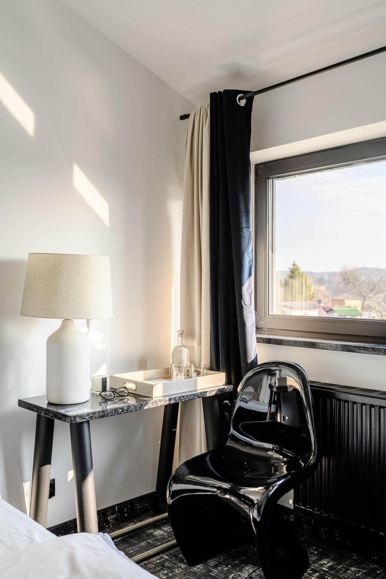 Golden Lion House Bed&Breakfast Rumia Exterior foto